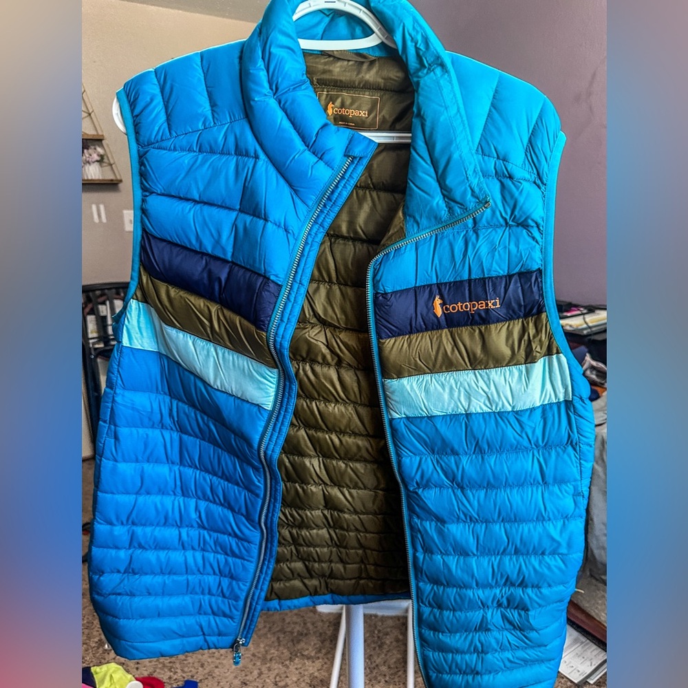 Brand new Cotopaxi down vest